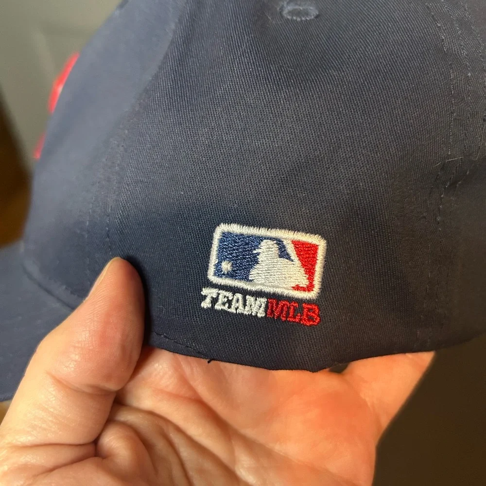 Boston Red Sox Navy Blue Baseball Cap with Red Logo - Picture 2 of 4